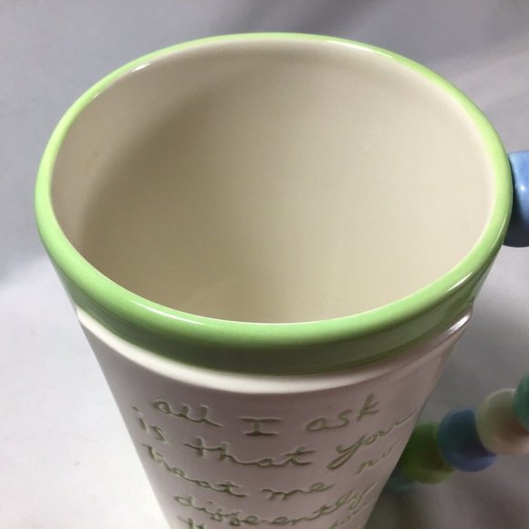 Treat Me No Different Then You Would The Queen Lg 20 Oz Mug Sandra Magsamen - Picture 7 of 8